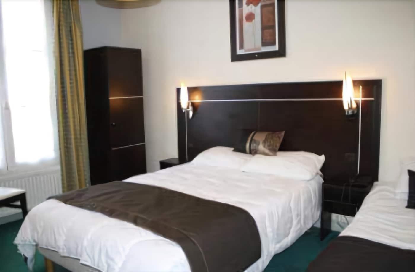 Le Saint Louis Hotel Versailles